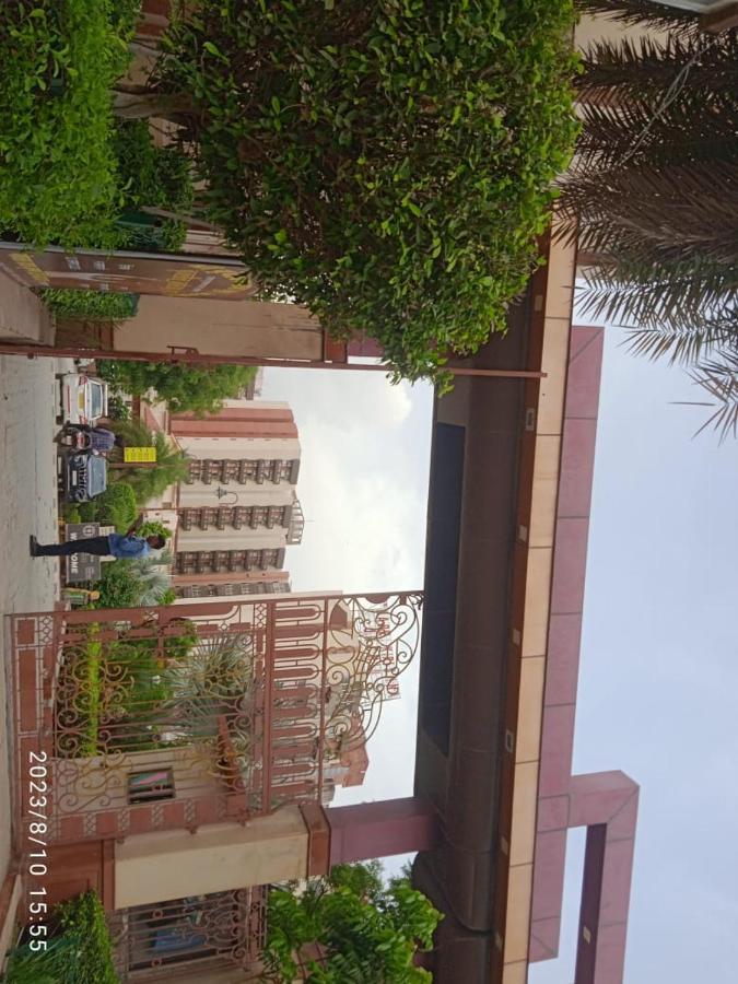 Hare Krishna Home Stay Vrindāvan Exterior foto