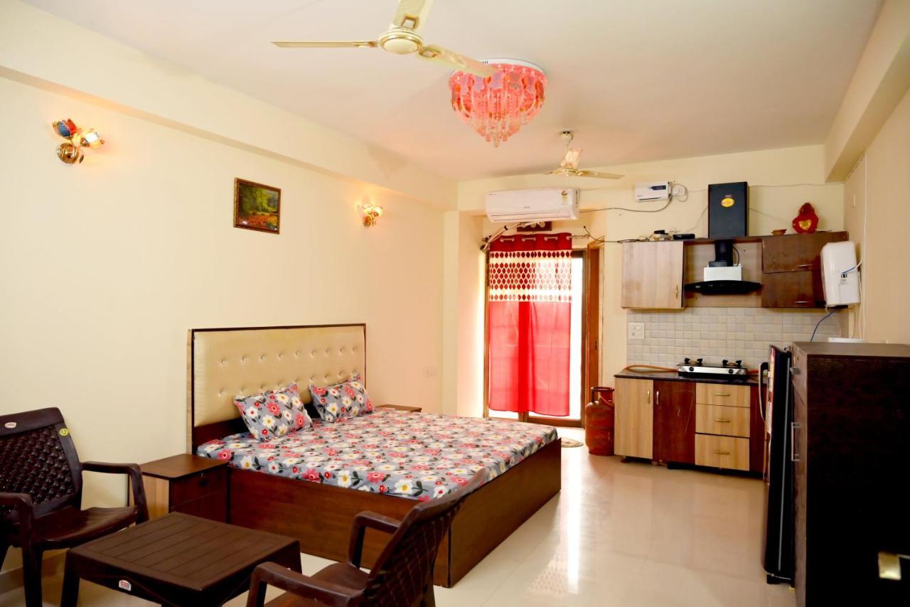 Hare Krishna Home Stay Vrindāvan Exterior foto